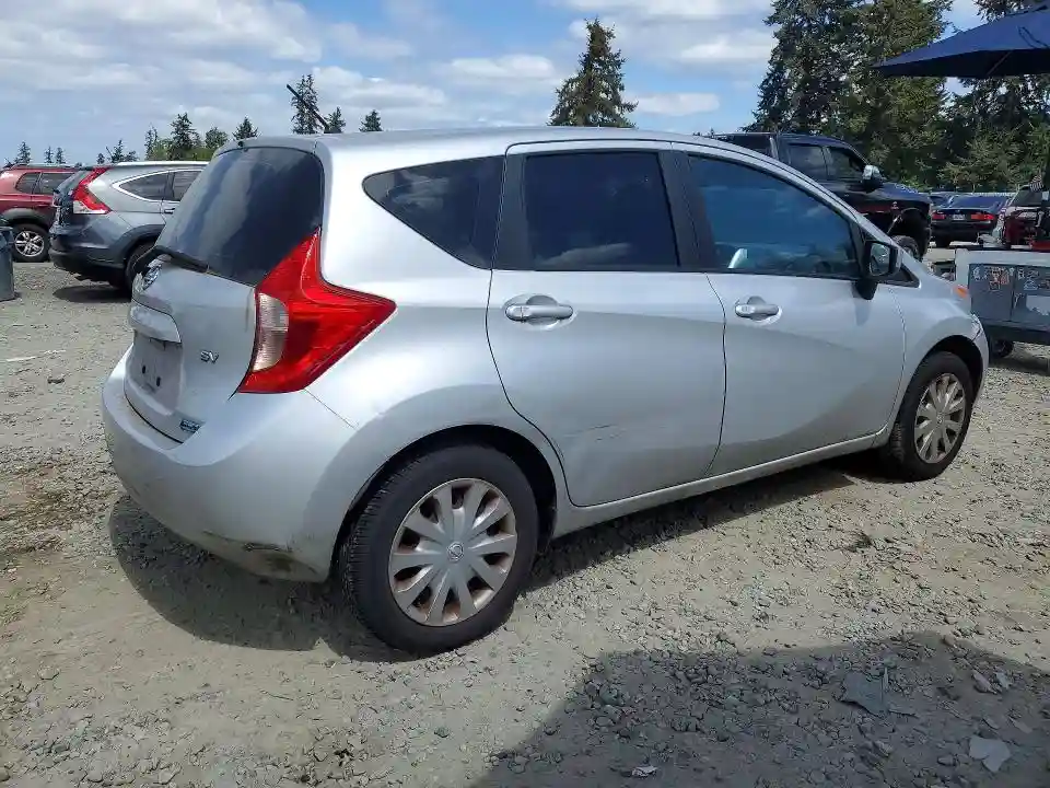 3N1CE2CP0FL376070 2015 NISSAN VERSA-2