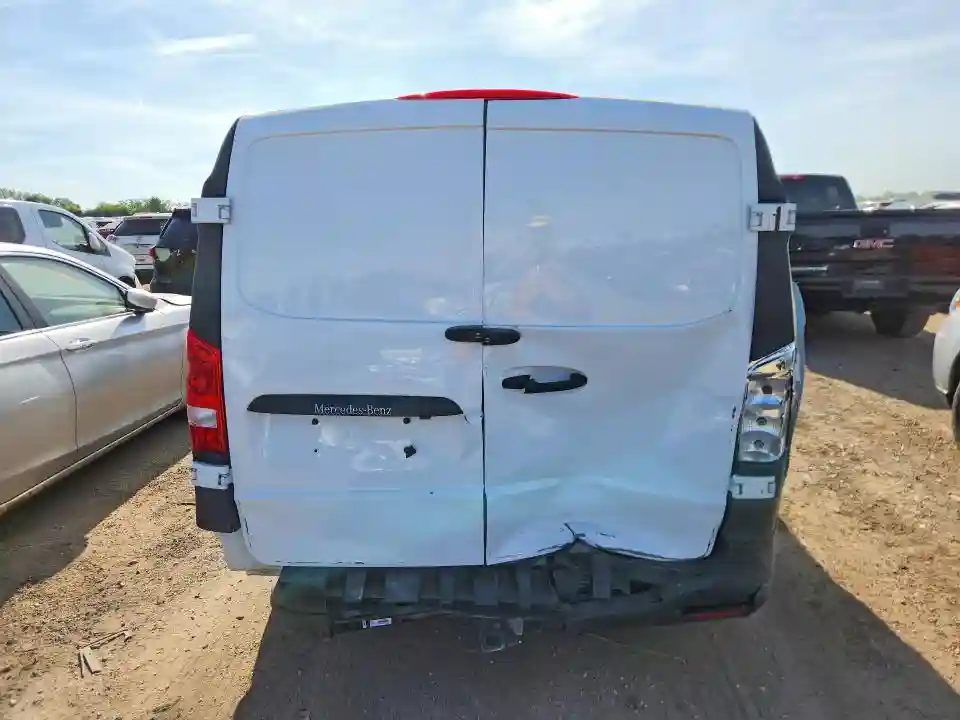 W1YV0BEY5P4286555 2023 MERCEDES-BENZ METRIS-5