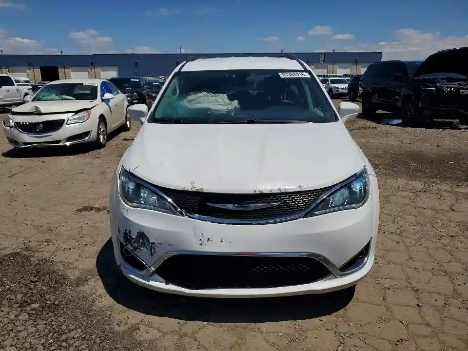 2C4RC1EG8HR644003 2017 CHRYSLER PACIFICA-4