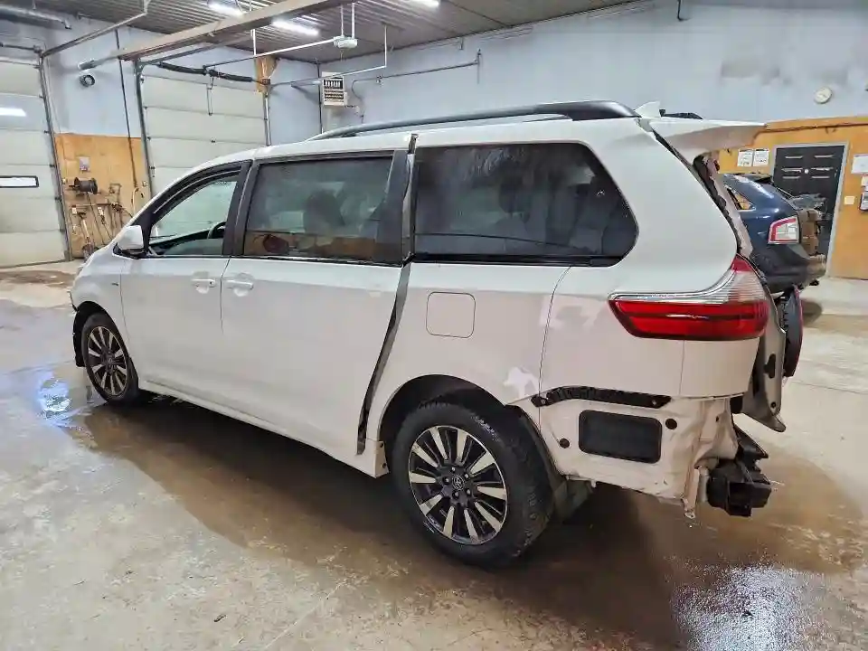 5TDJZ3DC7LS229891 2020 TOYOTA SIENNA-1