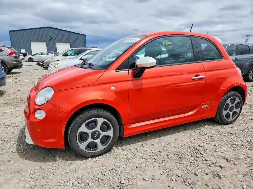 3C3CFFGE5FT695432 2015 FIAT 500-0