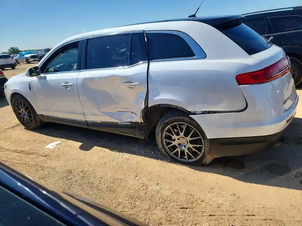 2LMHJ5AT9KBL03091 2019 LINCOLN MKT-1
