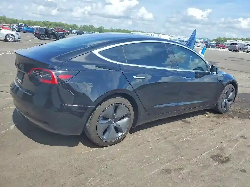 5YJ3E1EA5KF297535 2019 TESLA MODEL 3-2