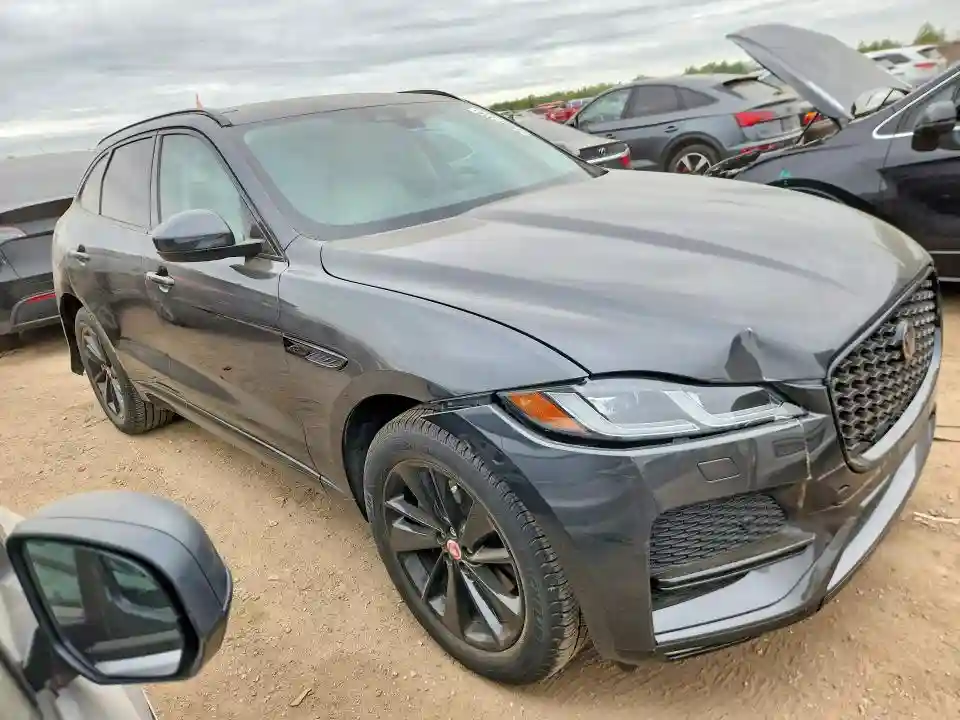 SADCJ2EX8NA692929 2022 JAGUAR F-PACE-3