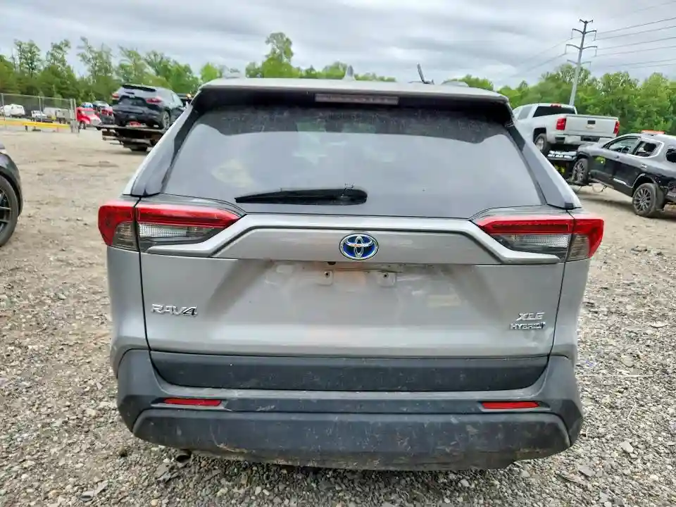 2T3RWRFV2MW121756 2021 TOYOTA RAV4-5