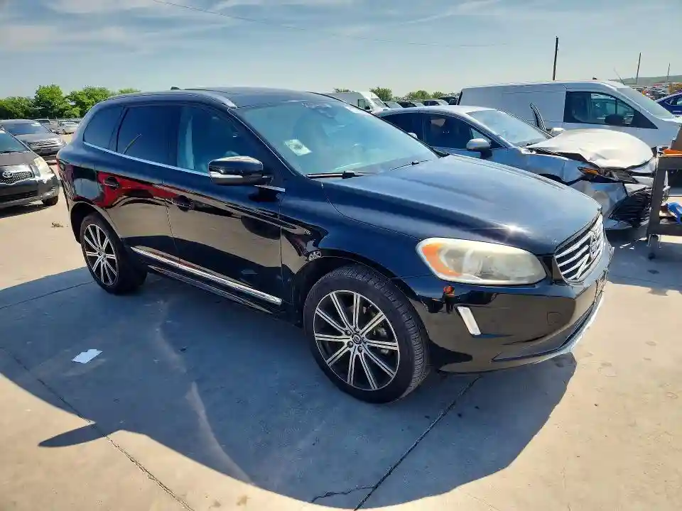 YV440MDK9F2697389 2015 VOLVO XC60-3