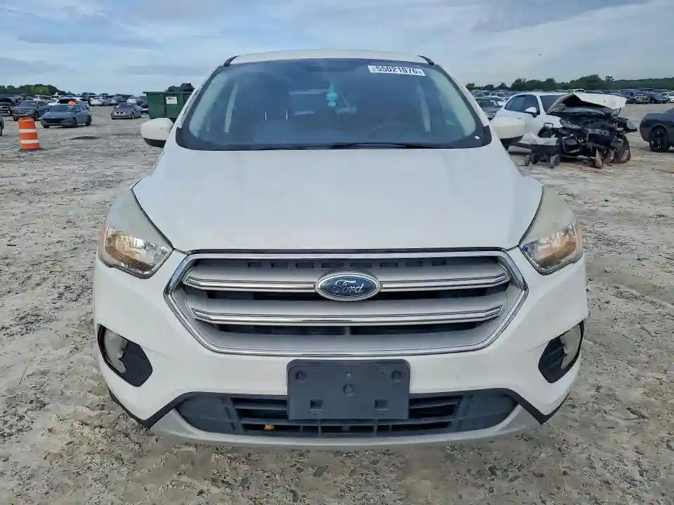 1FMCU0GD8JUA35675 2018 FORD ESCAPE-4