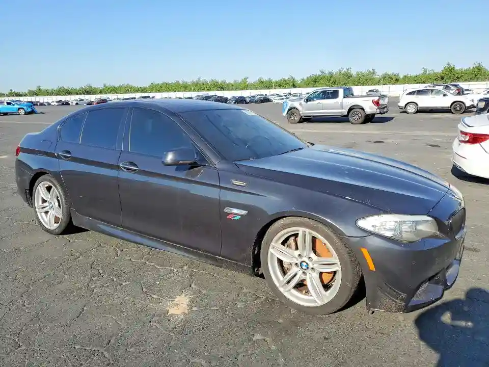 WBAFR9C57DDX79792 2013 BMW 5 SERIES-3
