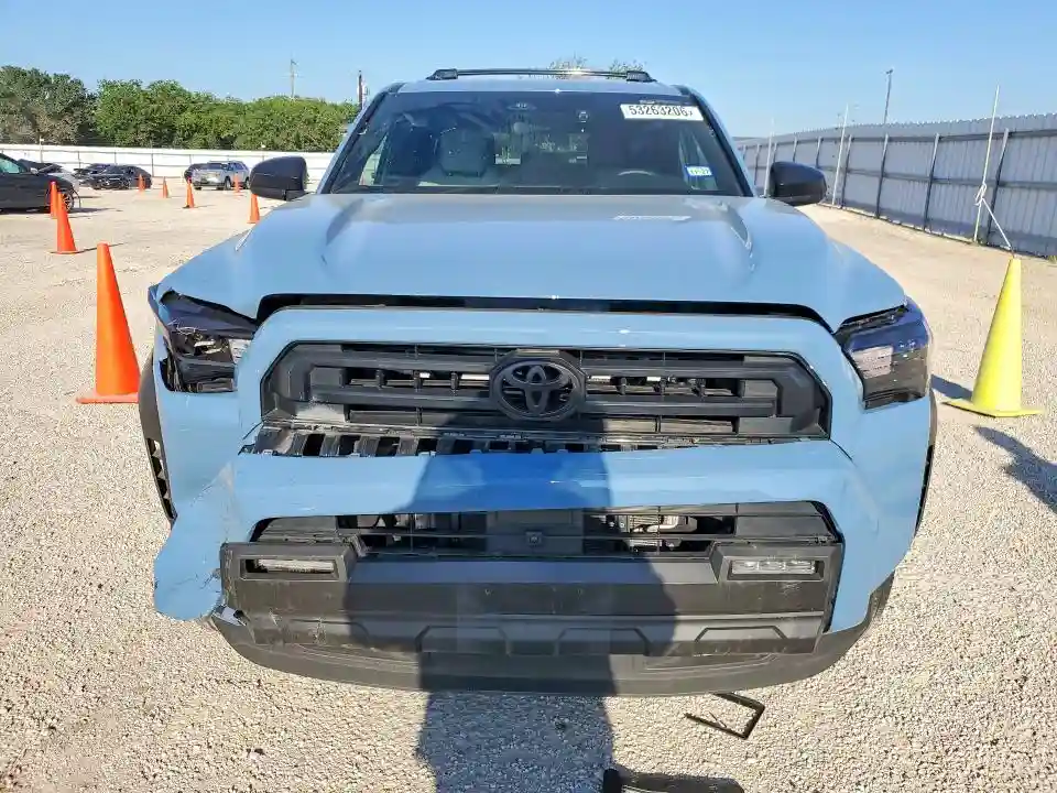 JTEVA5AR4S5009105 2025 TOYOTA 4RUNNER-4