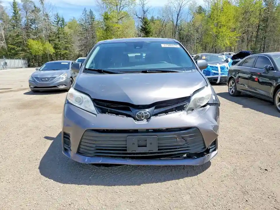5TDZZ3DC8KS967829 2019 TOYOTA SIENNA-4