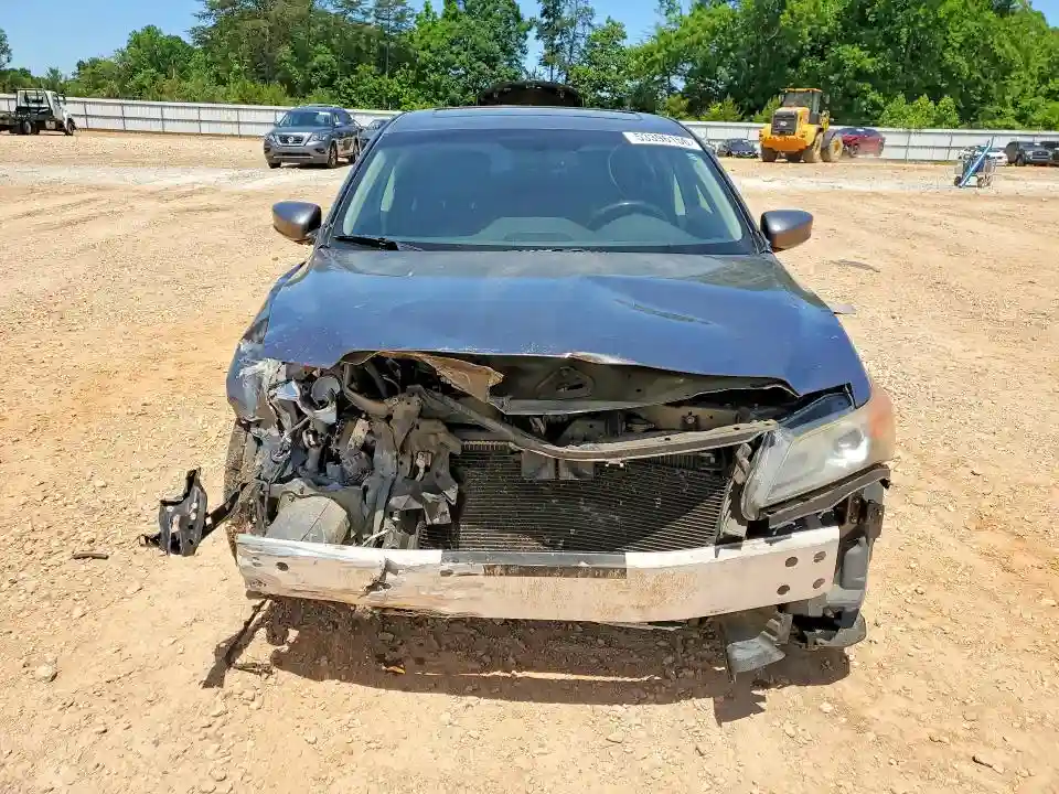 19VDE1F77DE005330 2013 ACURA ILX-4
