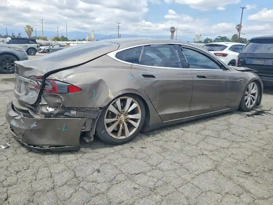 5YJSA1E20GF123881 2016 TESLA MODEL S-2