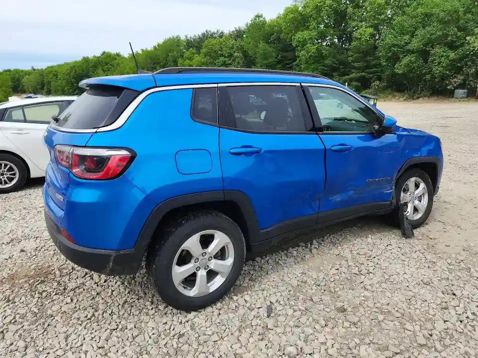 3C4NJDBB0JT375139 2018 JEEP COMPASS-2
