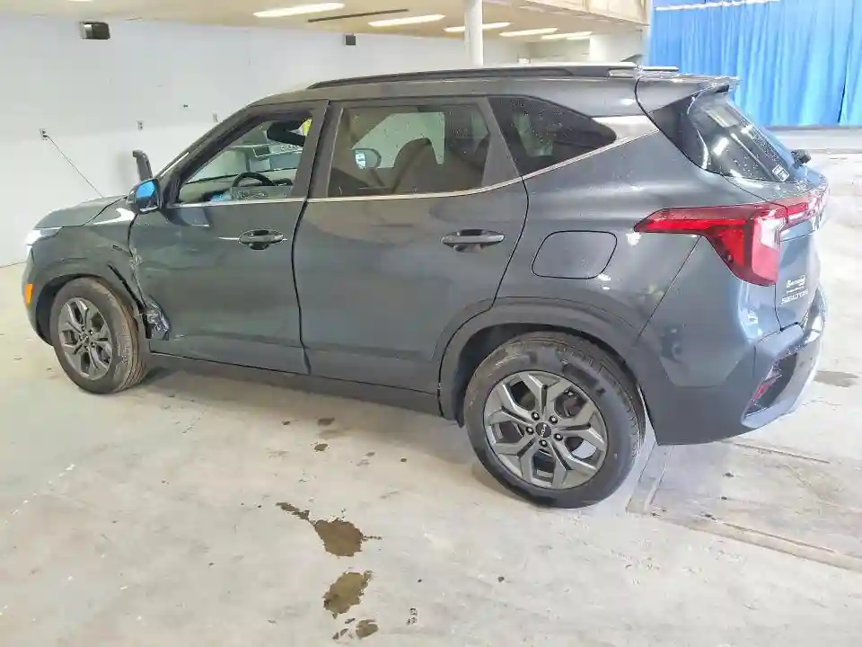KNDEU2AA7R7615842 2024 KIA SELTOS-1