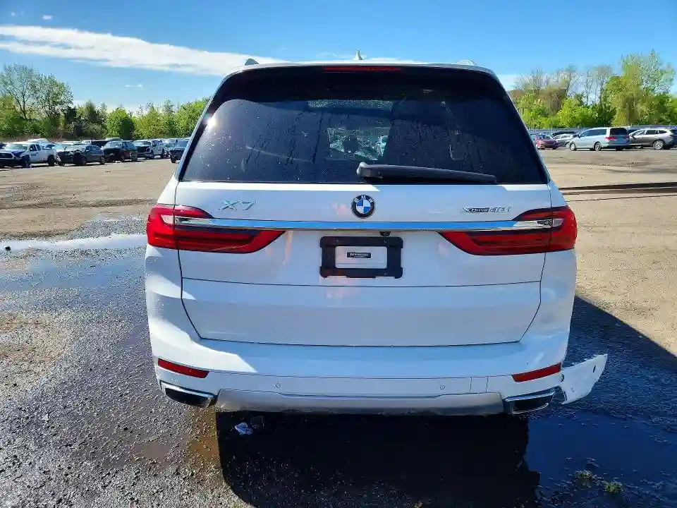 5UXCW2C56KL086896 2019 BMW X7-5