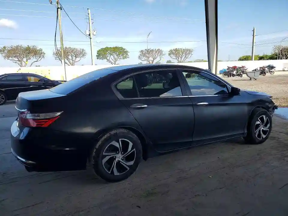 1HGCR2F33HA180517 2017 HONDA ACCORD-2
