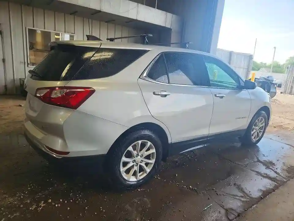2GNAXJEV9J6213216 2018 CHEVROLET EQUINOX-2