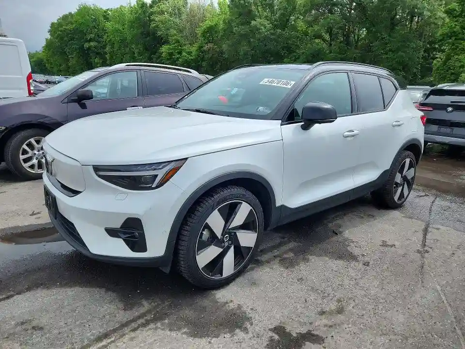 YV4ED3UMXP2023337 2023 VOLVO XC40-0
