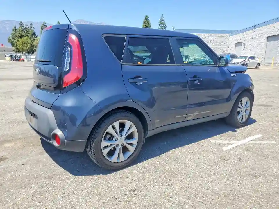 KNDJP3A58F7201186 2015 KIA SOUL-2