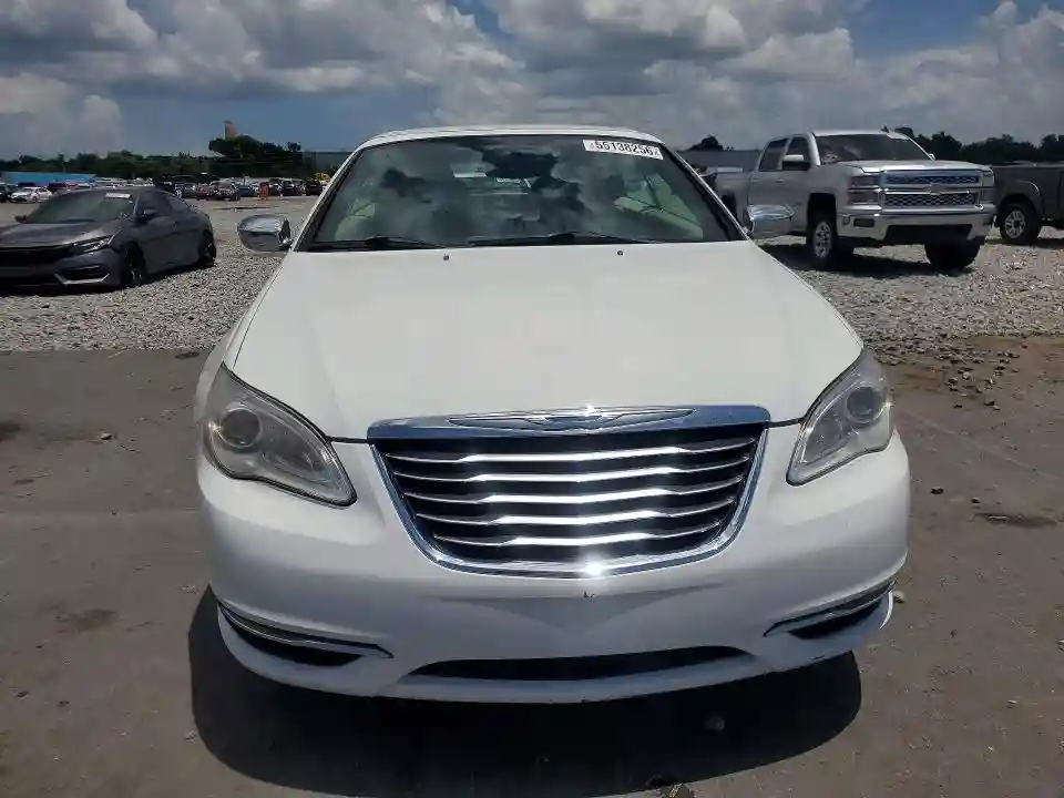 1C3BC7EG6BN554720 2011 CHRYSLER 200-4