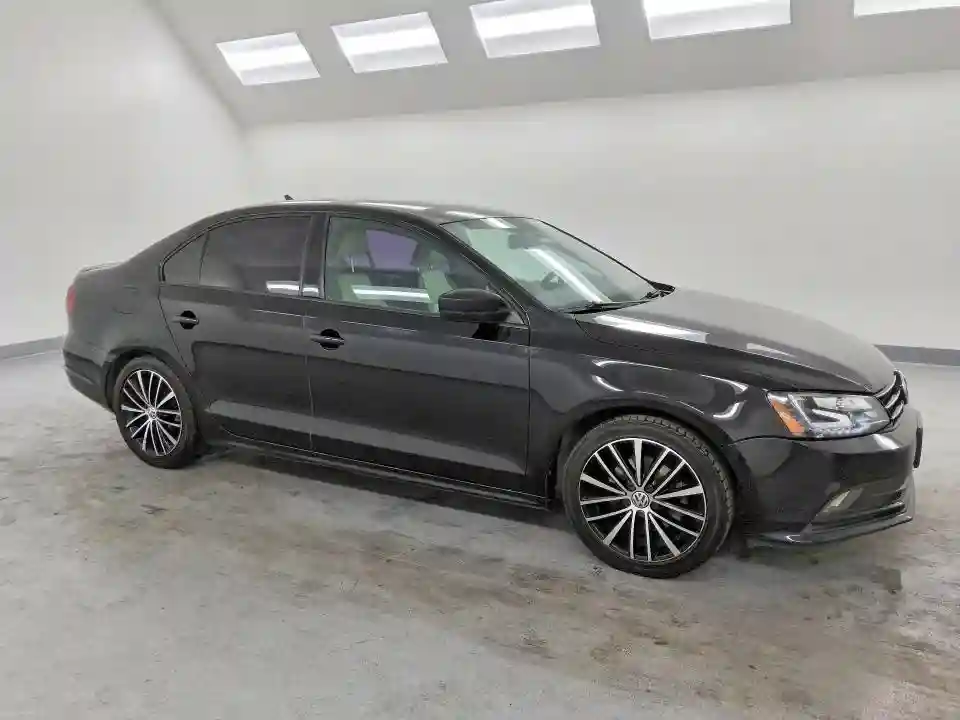 3VWD17AJ7GM259233 2016 VOLKSWAGEN JETTA-3