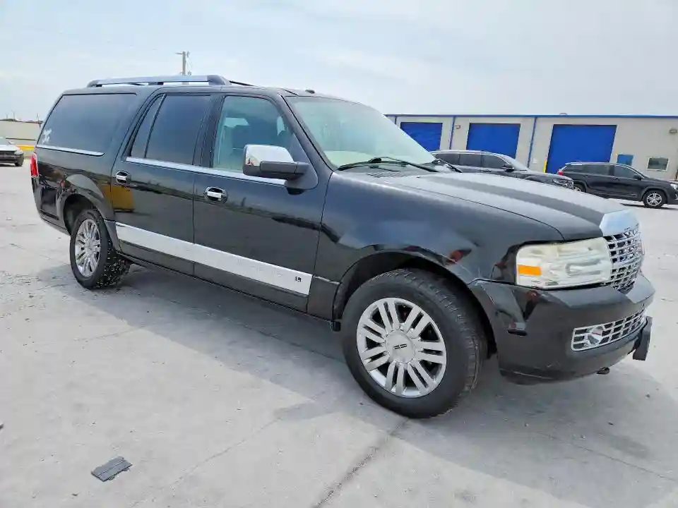 5LMJJ3H50AEJ02043 2010 LINCOLN NAVIGATOR-3