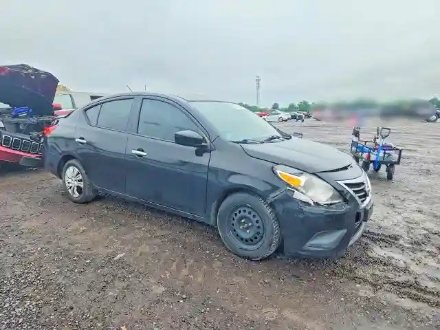 3N1CN7AP6HL895885 2017 NISSAN VERSA-3