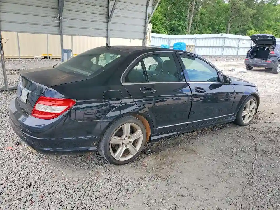 WDDGF5EBXBF653011 2011 MERCEDES-BENZ C-CLASS-2
