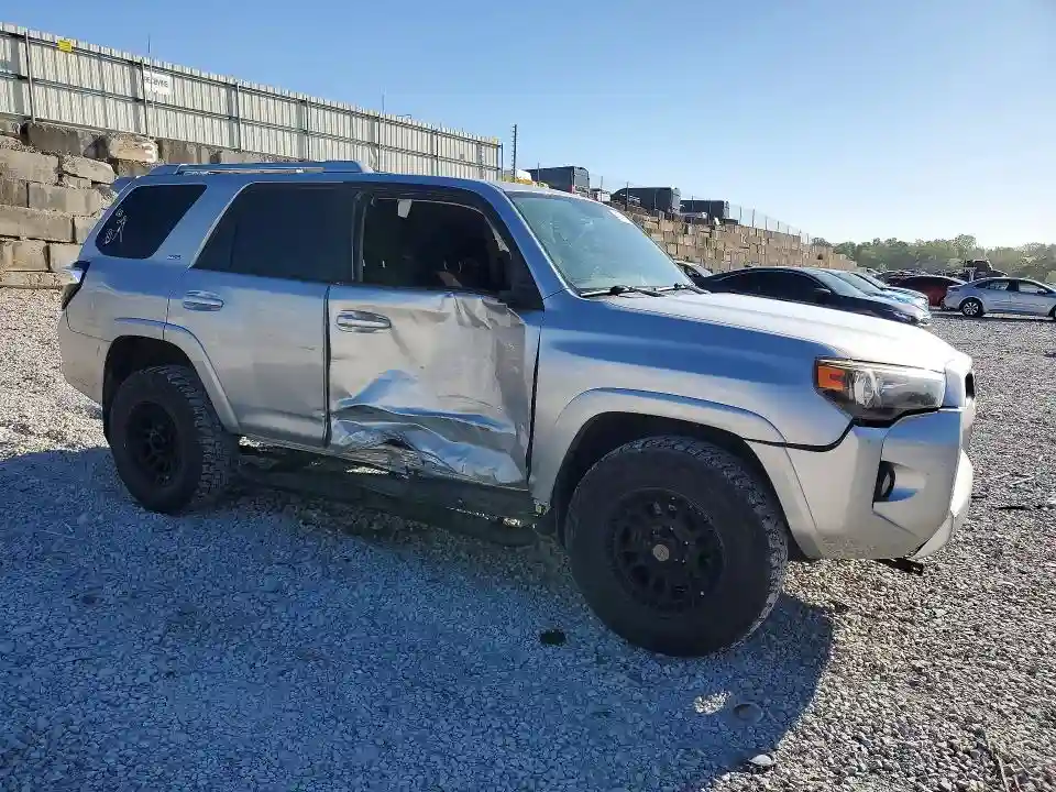 JTEBU5JRXG5339431 2016 TOYOTA 4RUNNER-3