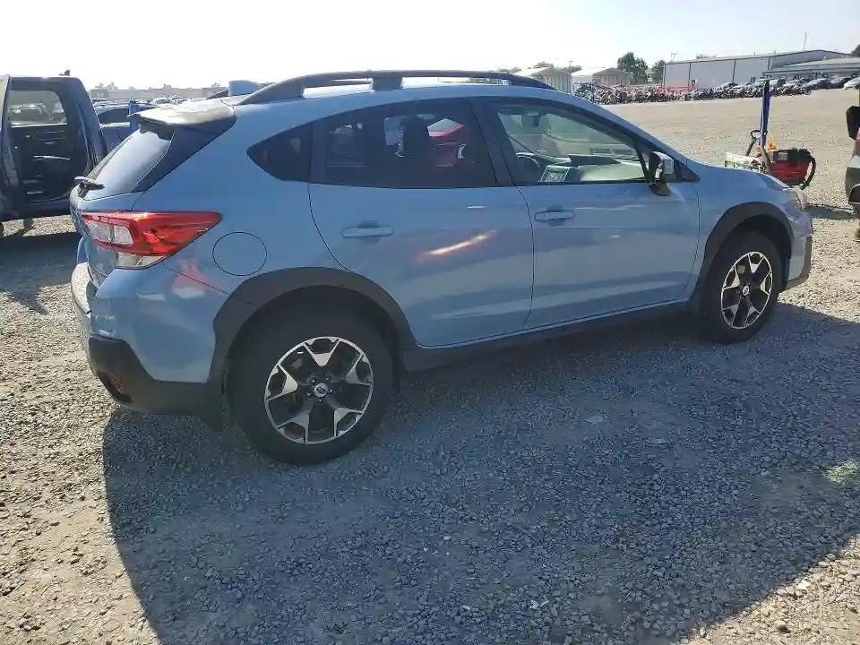 JF2GTABC3JH349743 2018 SUBARU CROSSTREK-2