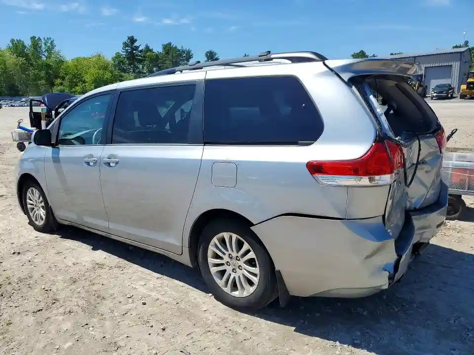 5TDYK3DC3ES516134 2014 TOYOTA SIENNA-1