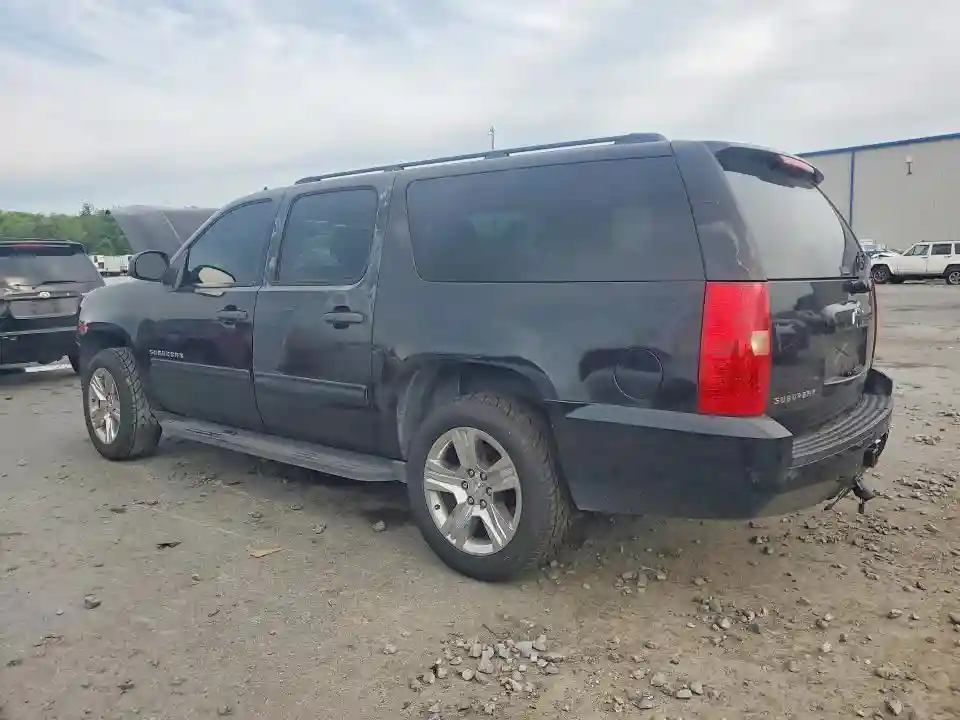 1GNUCHE06AR260262 2010 CHEVROLET SUBURBAN-1