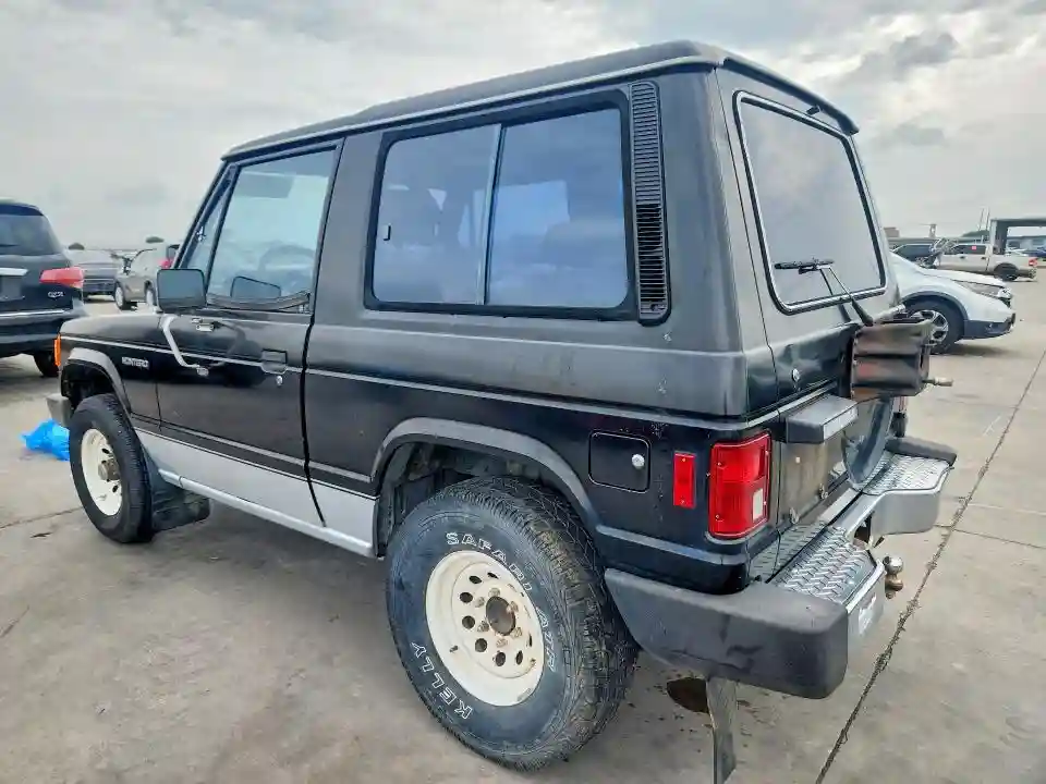 JA4FJ53E6JJ012705 1988 MITSUBISHI MONTERO-1