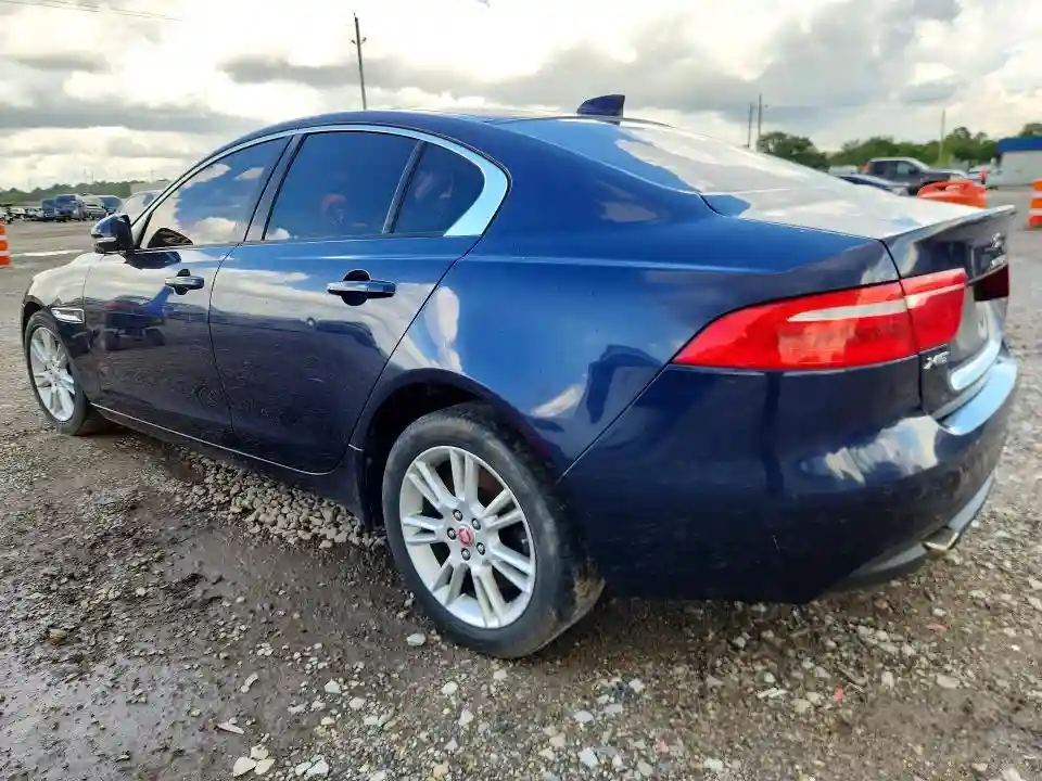 SAJAD4FX4JCP34355 2018 JAGUAR XE-1