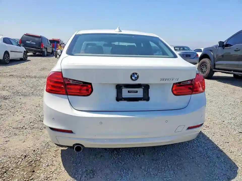WBA3D3C5XEK157117 2014 BMW 3 SERIES-5