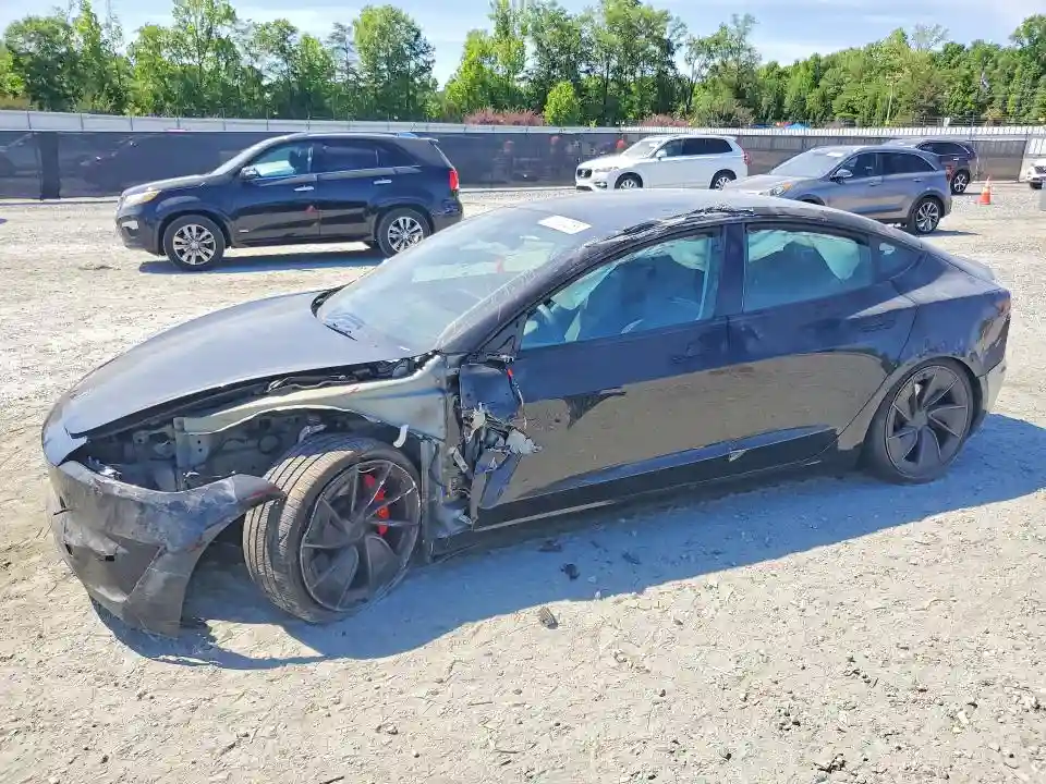 5YJ3E1ET4SF036138 2025 TESLA MODEL 3-0