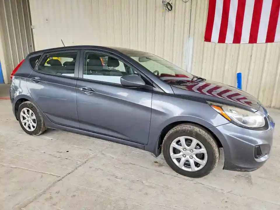 KMHCT5AE5DU084497 2013 HYUNDAI ACCENT-3