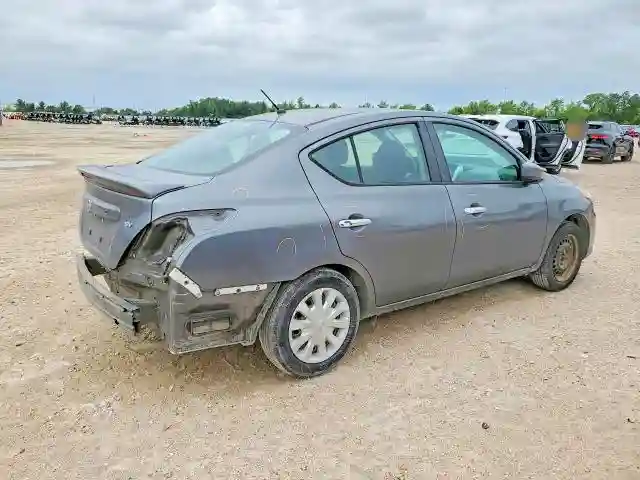 3N1CN7AP2KL850305 2019 NISSAN VERSA-2