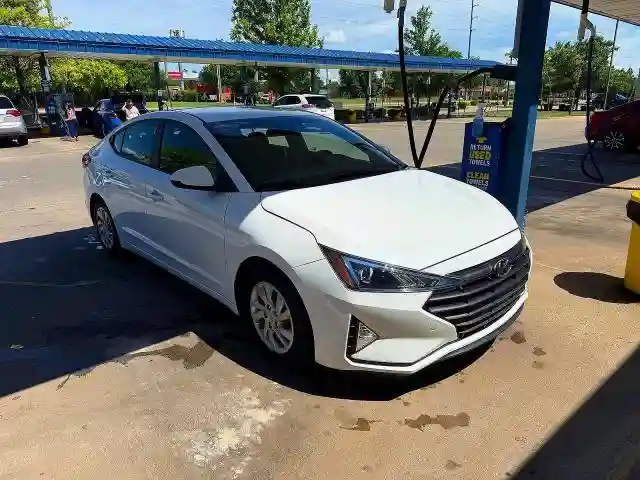 5NPD74LF3LH608865 2020 HYUNDAI ELANTRA-0