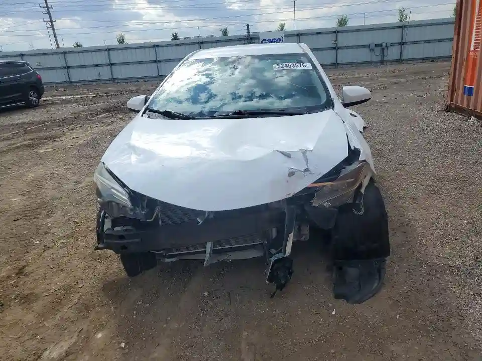 5YFBURHE3JP852481 2018 TOYOTA COROLLA-4