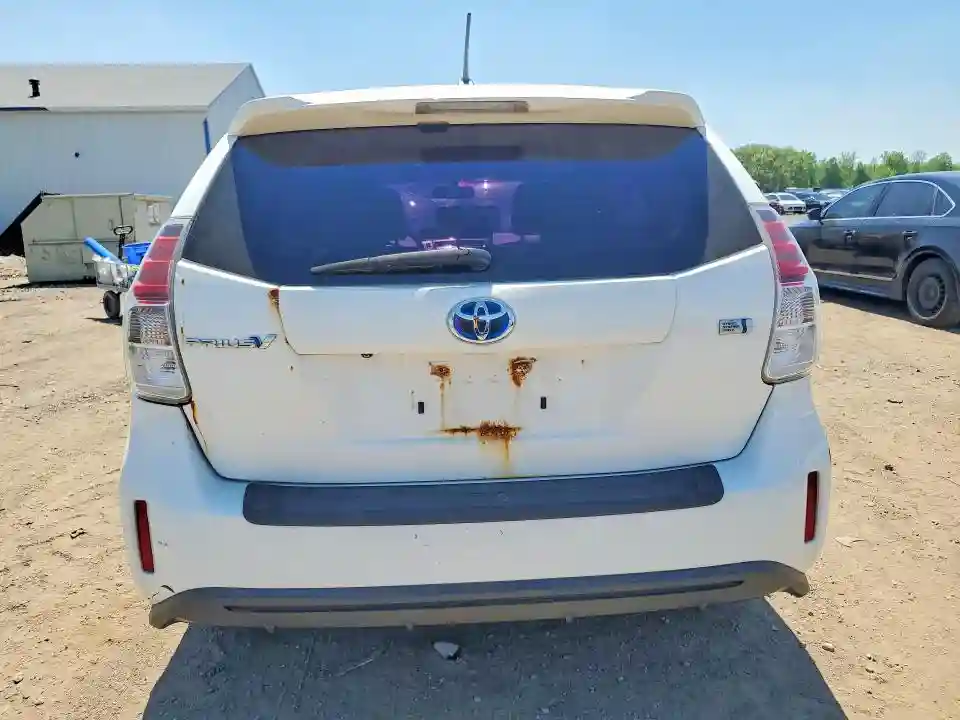JTDZN3EU7FJ019976 2015 TOYOTA PRIUS-5