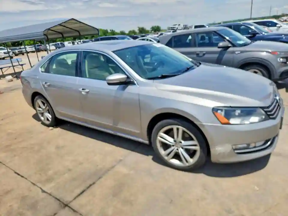 1VWBN7A33EC102391 2014 VOLKSWAGEN PASSAT-3