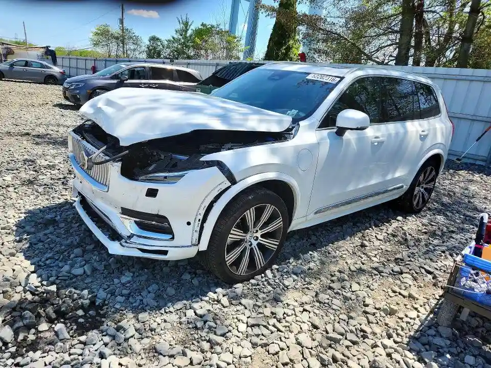 YV4H60CE1R1239358 2024 VOLVO XC90-0