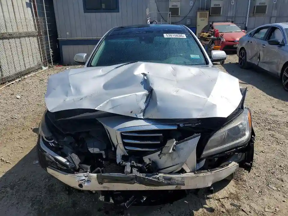 KMHGN4JE1FU068063 2015 HYUNDAI GENESIS-4