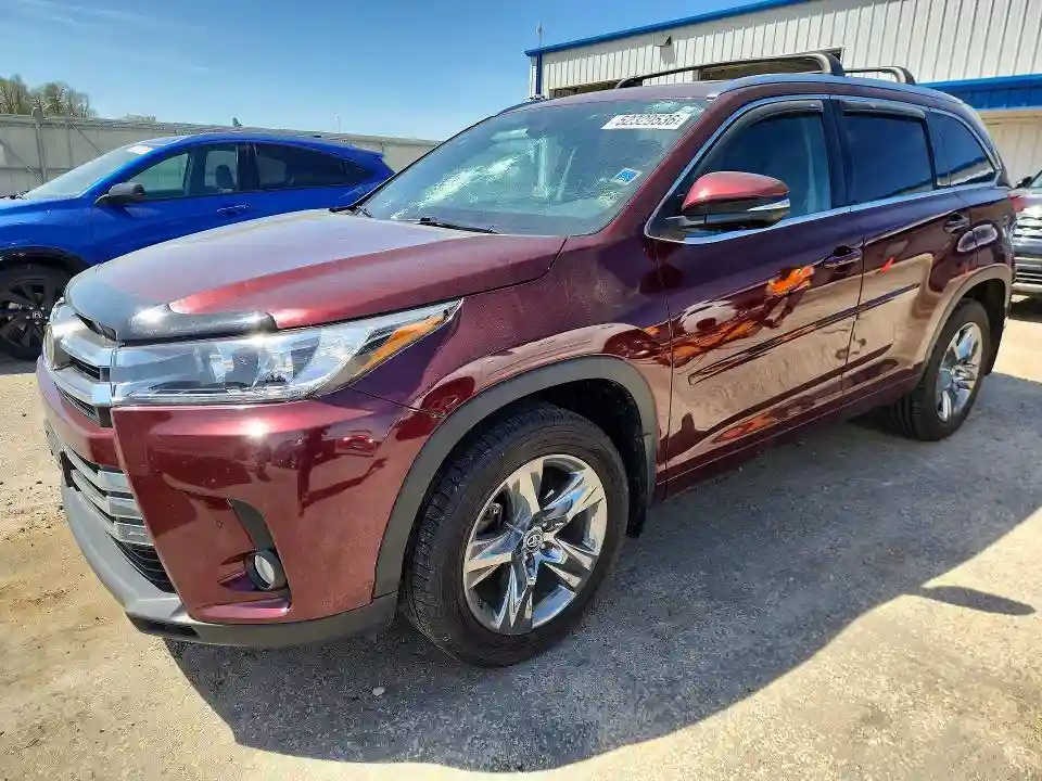 2017 TOYOTA HIGHLANDER