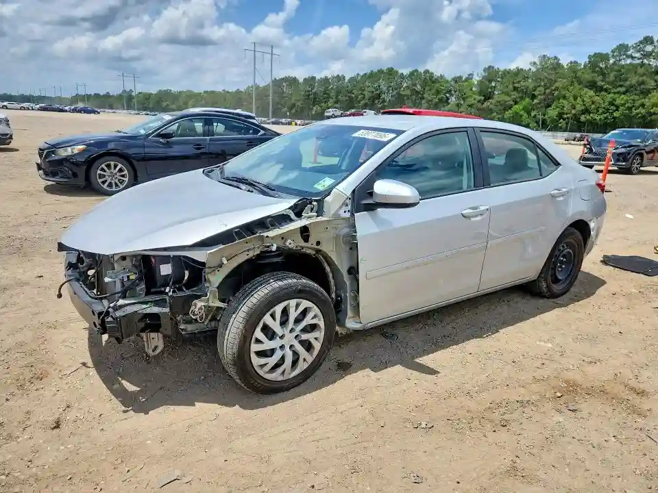 5YFBURHE1HP670644 2017 TOYOTA COROLLA-0