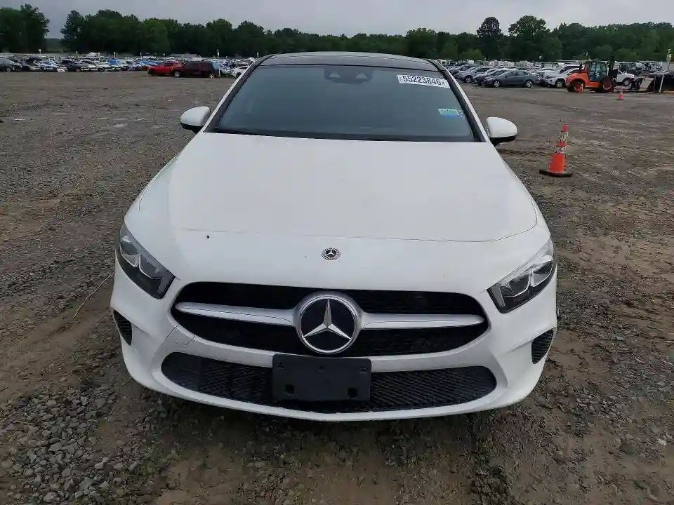 WDD3G4EB7KW000724 2019 MERCEDES-BENZ A-CLASS-4