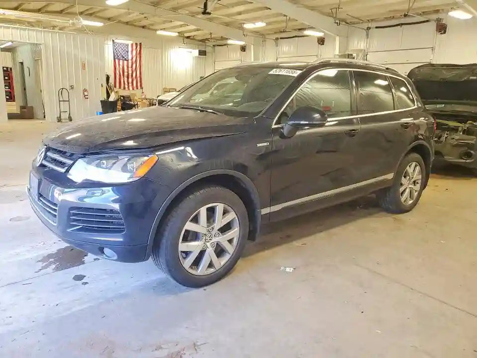 WVGEP9BP4ED011773 2014 VOLKSWAGEN TOUAREG-0