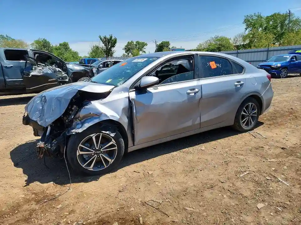 3KPF24AD6RE776635 2024 KIA FORTE-0