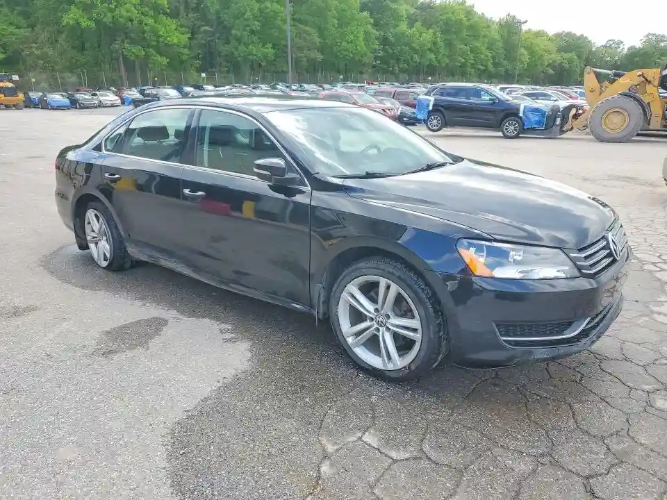 1VWBT7A30EC082087 2014 VOLKSWAGEN PASSAT-3